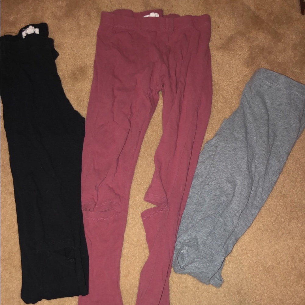 Knee cut out leggings